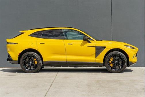 2021 Aston Martin DBX SUV
