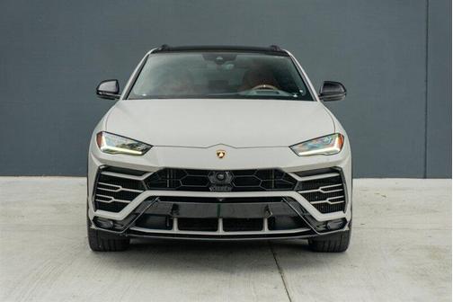 2019 Lamborghini Urus SUV