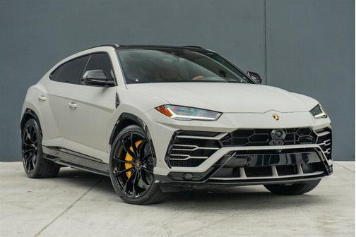 2019 Lamborghini Urus SUV