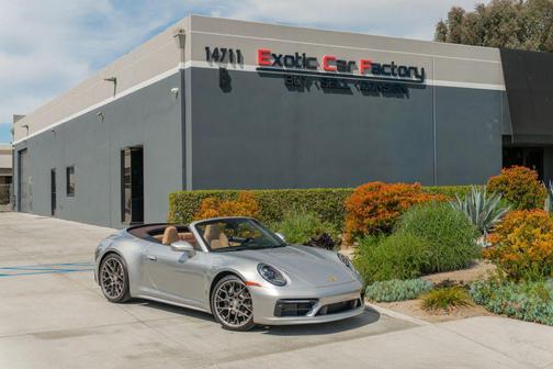 2022 Porsche 911 Carrera