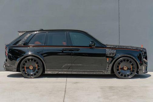 Black 2025 Rolls-Royce Cullinan Sport Utility 4D