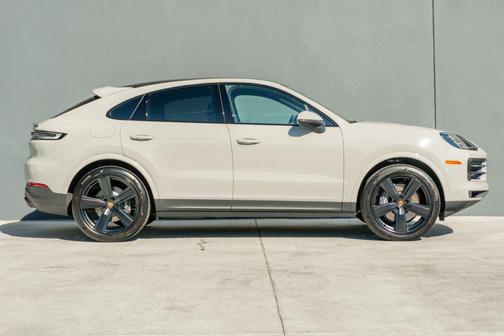 2025 Porsche Cayenne Cayenne