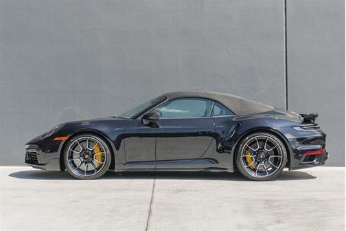 2024 Porsche 911 Convertible