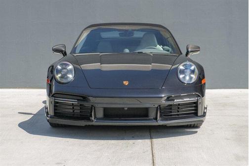 2024 Porsche 911 Convertible