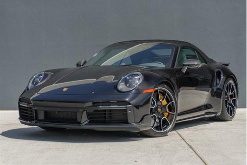 2024 Porsche 911 Convertible