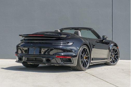 2024 Porsche 911 Convertible