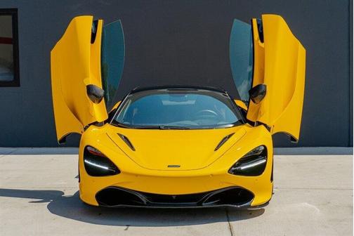2023 McLaren 720S Base