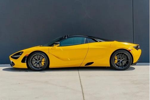 2023 McLaren 720S Base