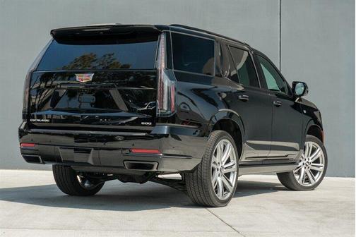 2025 Cadillac Escalade Sport Platinum