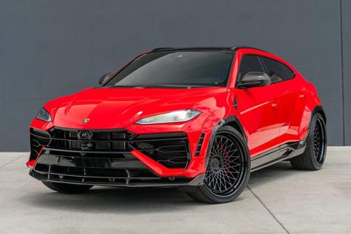 Red 2026 Lamborghini Urus SE