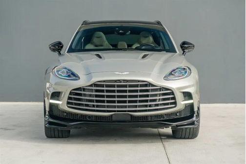 2023 Aston Martin DBX 707
