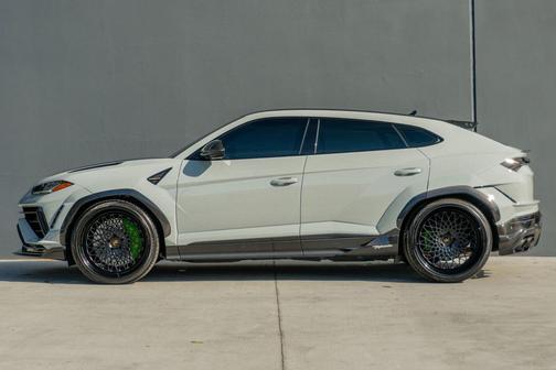 2024 Lamborghini Urus Performante