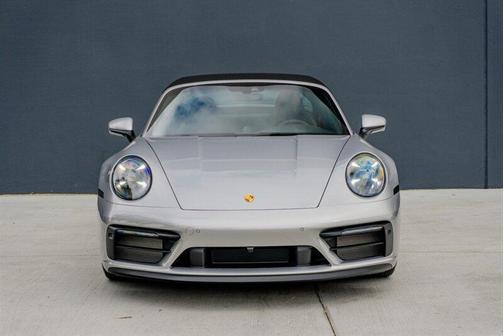 2024 Porsche 911 Convertible