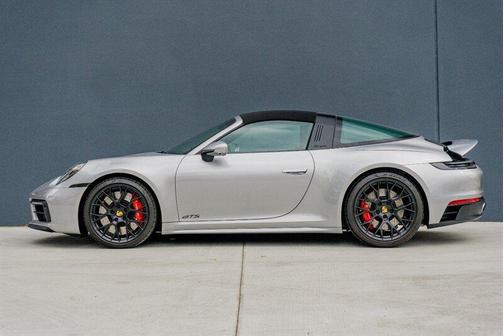2024 Porsche 911 Convertible