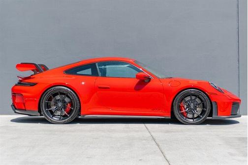2025 Porsche 911 GT3 w/Touring Package