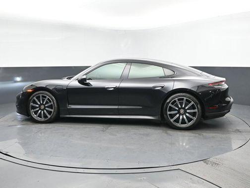 2022 Porsche Taycan RWD