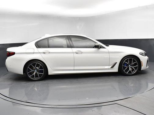 2022 BMW M550 i Xdrive