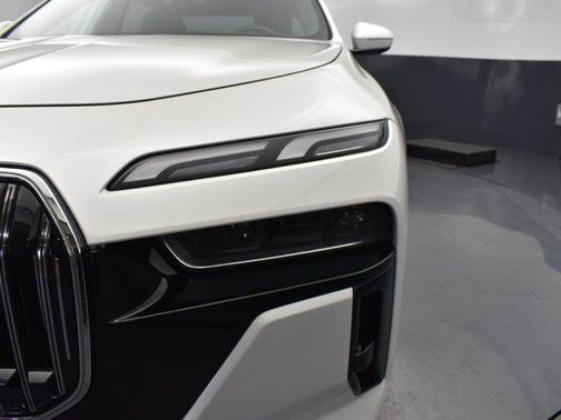 2024 BMW 760 i xDrive