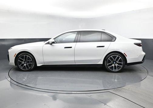 2024 BMW 760 i xDrive