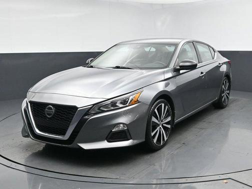 2020 Nissan Altima SR FWD