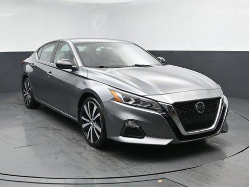 2020 Nissan Altima SR FWD