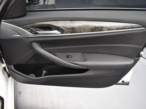 2021 BMW 530 xDrive