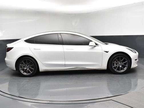 2020 Tesla Model 3 Standard Range