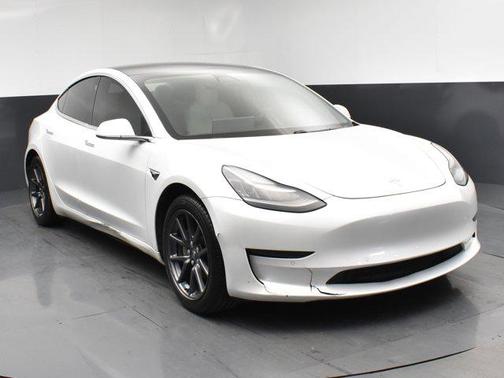 2020 Tesla Model 3 Standard Range