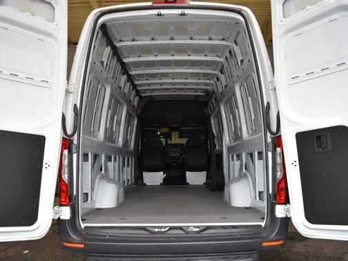 2022 Mercedes-Benz Sprinter 2500 High Roof