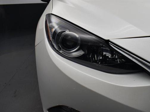 2016 Mazda Mazda3 i Touring