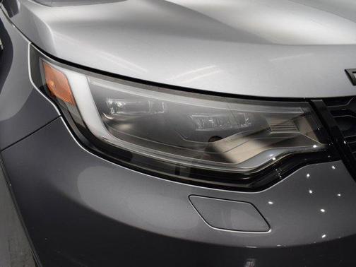 2021 Land Rover Discovery P300 S R-Dynamic