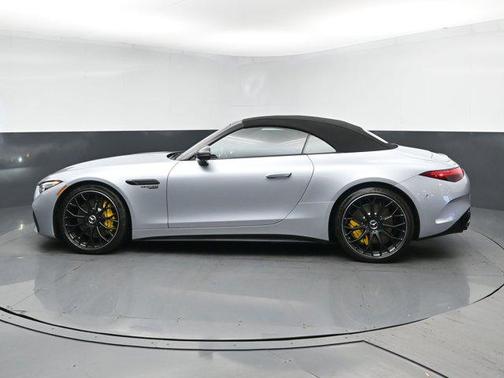 2022 Mercedes-Benz AMG SL 63 Base