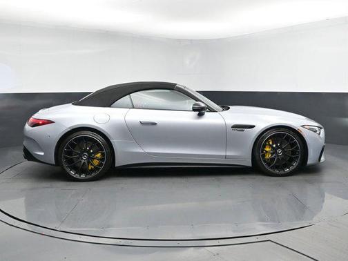 2022 Mercedes-Benz AMG SL 63 Base