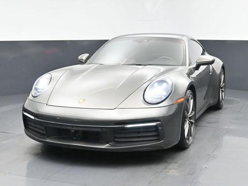 2022 Porsche 911 Carrera