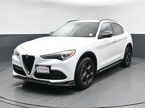 Alfa White 2018 Alfa Romeo Stelvio Sport