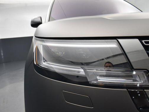 2023 Land Rover Range Rover P400 SE