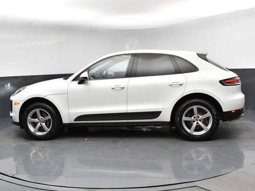 2021 Porsche Macan Base