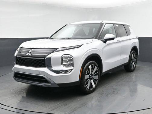 2025 Mitsubishi Outlander SE 2.5 2WD