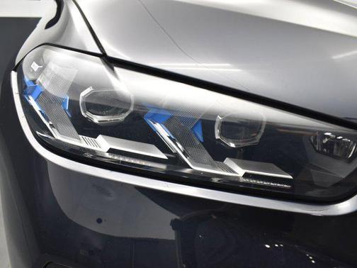 2025 BMW X6 xDrive40i