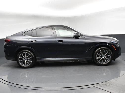2025 BMW X6 xDrive40i