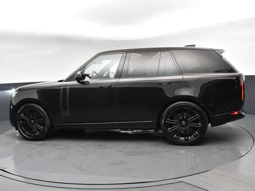 2023 Land Rover Range Rover P530 SE