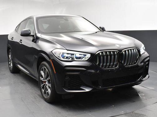 2022 BMW X6 M50i