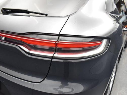 2021 Porsche Macan AWD