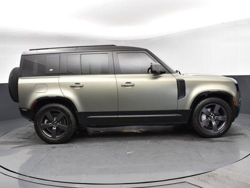 2023 Land Rover Defender 110 X-Dynamic SE