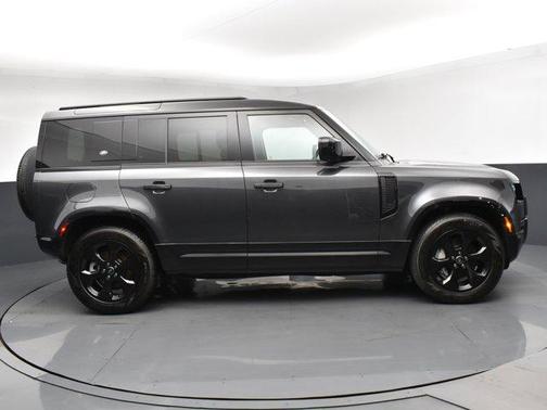 2023 Land Rover Defender 110 X-Dynamic SE