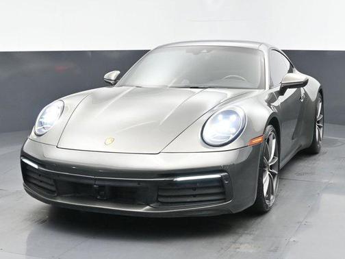 2022 Porsche 911 Carrera