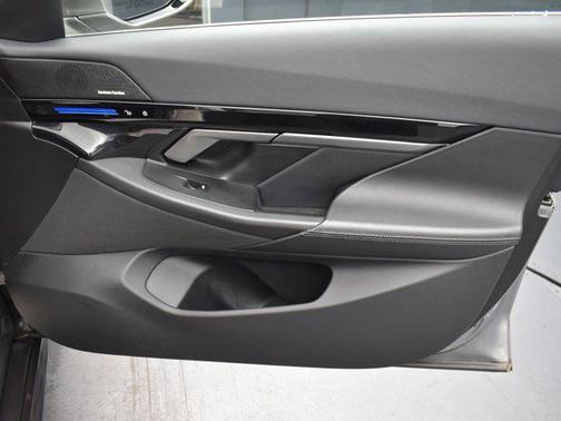 2024 BMW 530 i xDrive