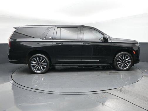 2023 Cadillac Escalade ESV Sport