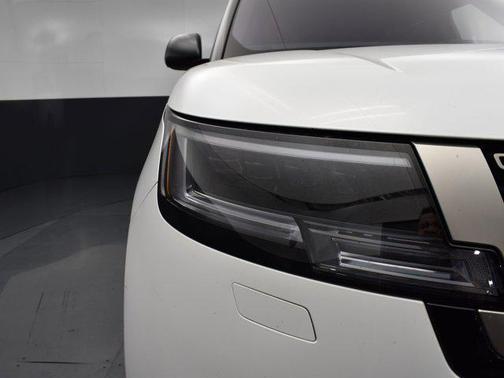 2023 Land Rover Range Rover P400 SE