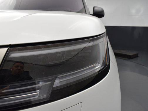 2023 Land Rover Range Rover P400 SE